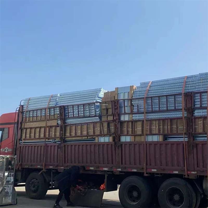 内蒙古乌兰察布四子王旗到新疆阿勒泰富蕴县物流公司，一站式服务